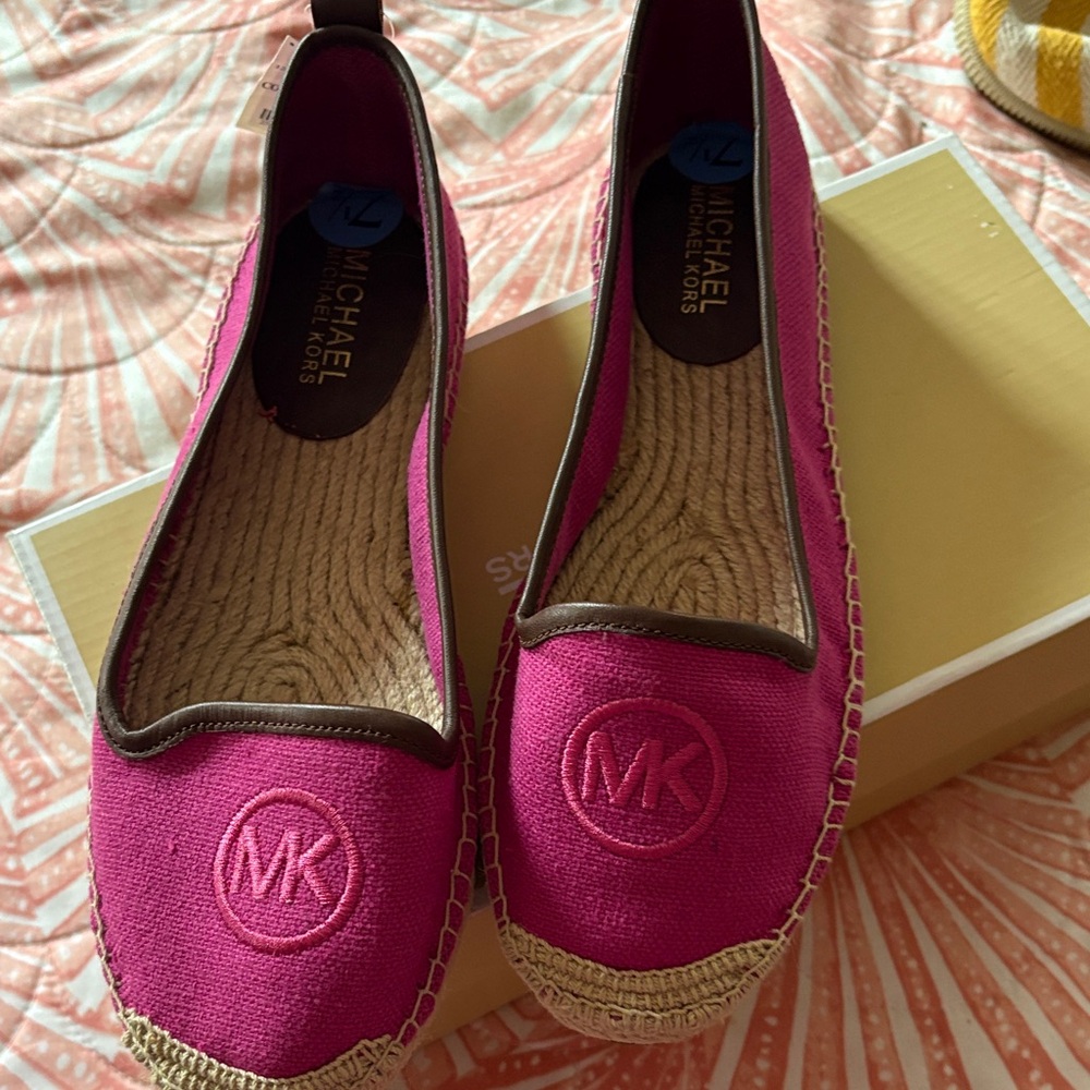 Michael Kors Fuchsia Espadrilles Flats 30.00